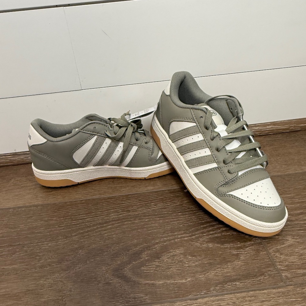 Adidas Break Start Youth Sneakers, Size 6, New in Box, Casual, Basketball